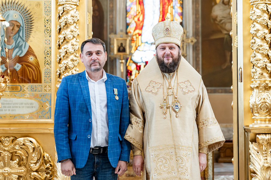 Божественная литургия в соборе Всемилостивого Спаса Вознесенской Давидовой пустыни